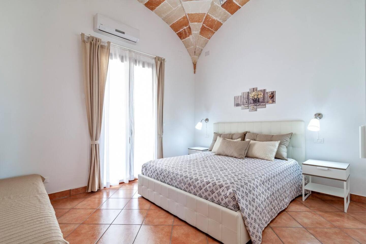La Dimora Dei Conti Bed & Breakfast Collemeto Exterior foto