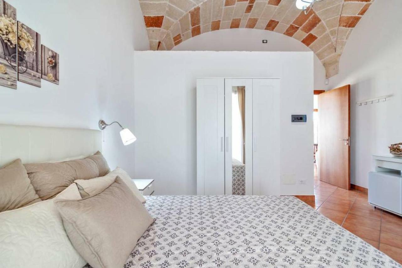 La Dimora Dei Conti Bed & Breakfast Collemeto Exterior foto
